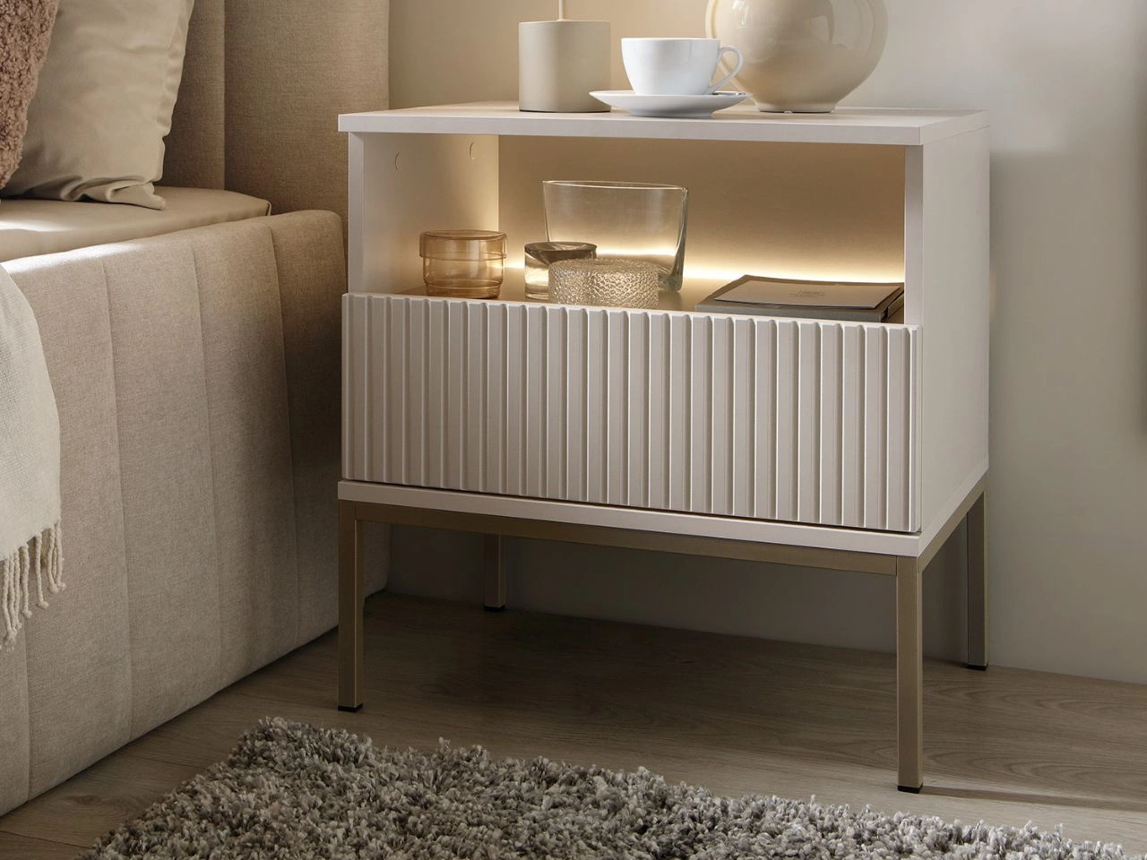 Nachtschrank mit Schublade und Led Deo Kaschmir